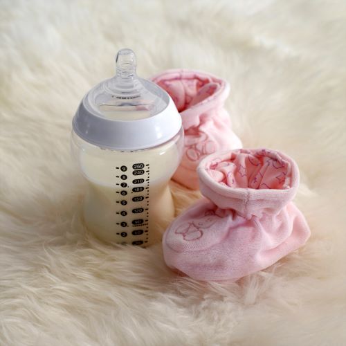 Newborn Bottle Feeding Must Haves